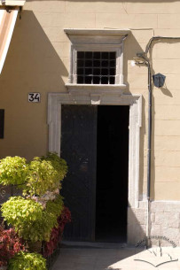 Pl. Rynok, 34. The main entrance
