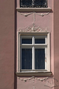 Pl. Rynok, 43. A 3rd floor window