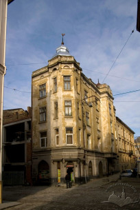 Vul. Drukarska, 11. Overall view of the building
