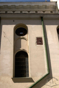 Vul. Krakivska, 21. 2nd and 3rd storey windows