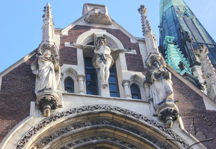 Pl. Kropyvnytskoho, 1. "The Crucifixion with by-standers" sculptural group on the western facade's gable