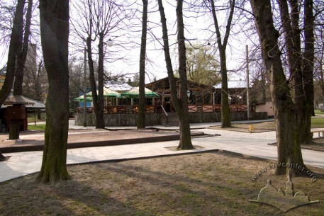 Vul. Horbachevskoho, 24. A cafe building on the territory of the sports complex.