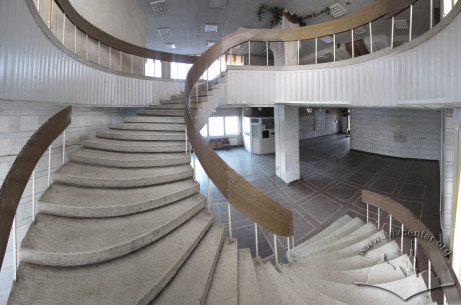 Vul. V. Velykoho, 2. Spiral Staircase in the lobby