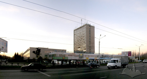 Vul. V. Velykoho, 2. View of the plant from the intersection of Stryyskoi and Volodymyra Velykoho Streets