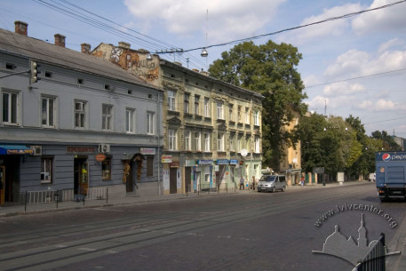 Вул. Городоцька, 44. Вигляд з південного заходу
