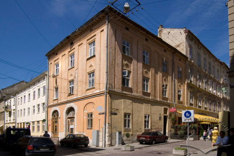 Вул. Сербська, 8. Загальний вигляд будинку