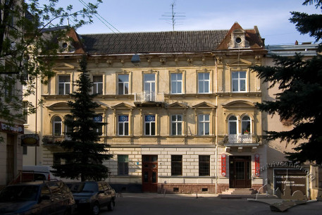 Vul. Tuhan-Baranovskoho, 14. The principal facade