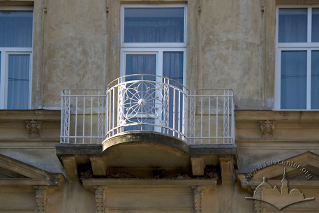 Vul. Tuhan-Baranovskoho, 14. Balcony on the 3rd floor