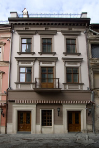 Vul. Shevska, 14. The building's principal facade