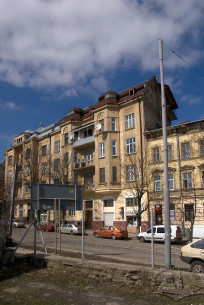 Vul. Shevchenka, 24. A view of the main facade