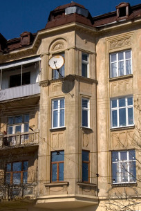 Vul. Shevchenka, 24. A part of the main facade