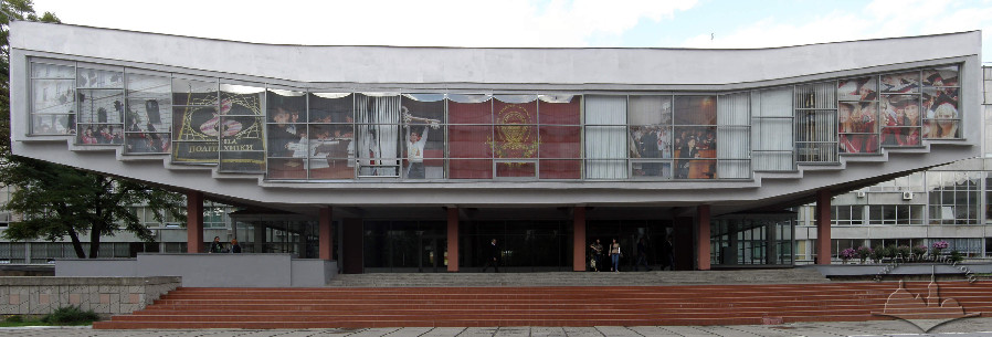 Vul. Mytropolyta Andreya, 3. View of projected lecture rooms, main entrance and vestibule