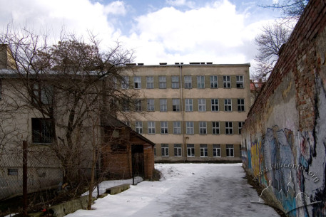 Vul. Tyutyunnykiv, 1. A view from the courtyard