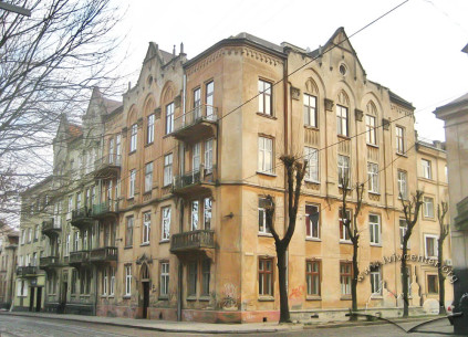 Vul. Vitovskoho, 33. Overall view of the building