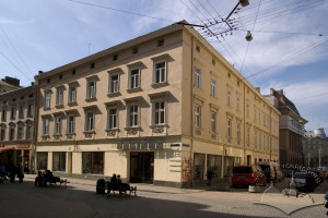 Вул. Галицька, 16 – житловий будинок