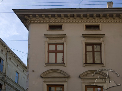 Vul. Halytska, 18. 3rd floor windows