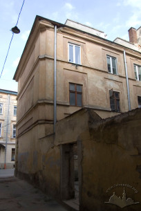 Vul. Lesi Ukrainky, 12. A view from the courtyard - former "rear house"