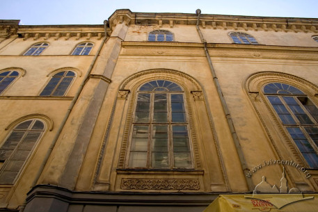 Vul. Teatralna, 22. Part of the lateral facade (view from Lesi Ukrainky str.)