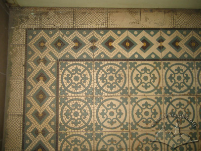 Vul. Heroyiv Maidanu, 4. Floor tiles in the interior