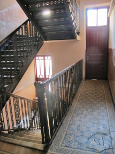 Vul. Tarnavskoho, 25. Principal staircase