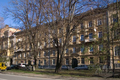 Vul. Vynnychenka. Buildings #26-28