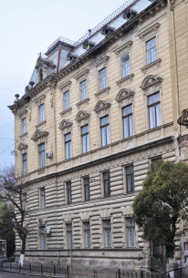 Vul. Sichovykh Striltsiv, 16. Southeastern facade which faces vul. Sichovykh Striltsiv