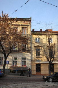Vul. Doroshenka, buildings no. 50 and no. 48