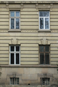 Vul. Universytetska, 1. Part of southwestern facade with rustication