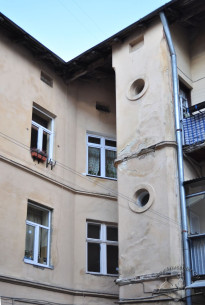Vul. Krushelnytskoi, 15. Part of the rear facade