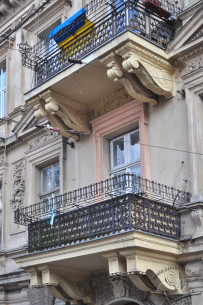 Vul. Krushelnytskoi, 15. 2nd and 3rd floor balconies above the main entrance