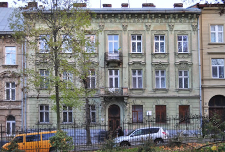 Vul. Krushelnytskoi, 19a. The building's principal facade as seen from the territory of Ivana Franka Park