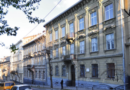 The housing on vul. Krushelnytska as seen from southwestern side