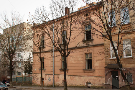 Vul. O. Stepanivny, 31. Street facade