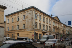 Вул. Личаківська, 15 – житлові будинки