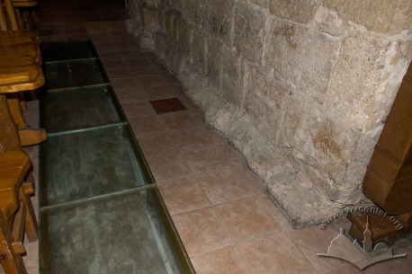 Vul. Vynnychenka, 1. Fragments of fortifications exposed in the floor