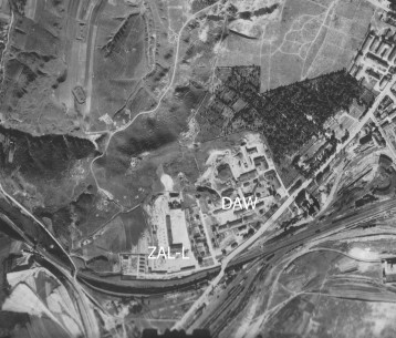 The territory of Deutscheausrüstungswerke (DAW) on aerial photography in 1944, along with the a forced labor camp ZAL-L. The two parts of the camp are separated by the street, which today is called Tatarbunarska