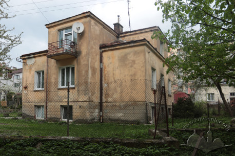 Several buildings that were part of DAW complex, like the #2 on Yavorivska street, preserved until today.