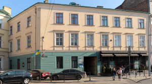 Vul. Vynnychenka, 12 – residential building