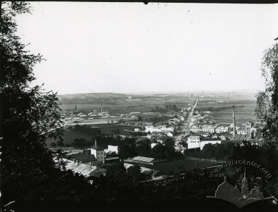 View of Pidzamche and Znesinnia from the Union of Lublin Mound taken around 1908. It can be dated because of the presence of the Municipal slaughterhouse and the abscence of the tram depot at Promyslova street.