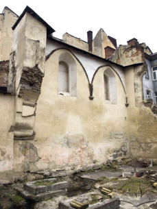 Vul. Fedorova, 27. The synagogue ruins. Former prayer hall