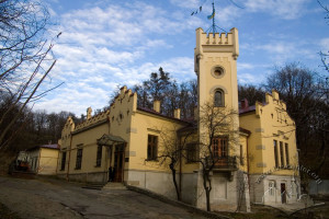 Вул. Лисенка, 23а – музей Національно-визвольної боротьби (давня Стрільниця)