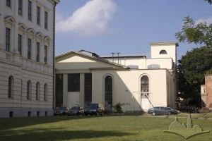 Вул. Устияновича, 5 – корпус НУ "Львівська політехніка" (Лабораторія машин)