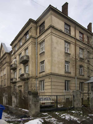 Vul. Metrolohichna, 3 – residential building
