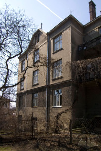 Vul. Kotliarevskoho, 23. The lateral (eastern) facade