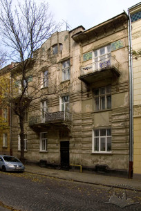 Vul. Bohuna, 5. The main facade