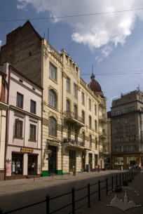 Вул. Чайковського, 6. Вигляд з південного заходу, з вул. Чайковського