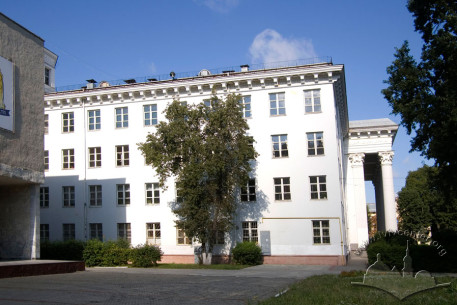 Vul. Pekarska, 50. Eastern facade