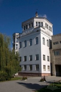 Vul. Pekarska, 50. Southern facade of the western wing