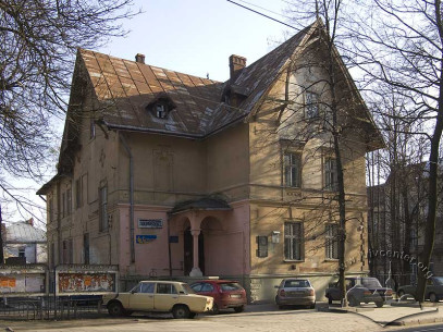 Vul. Henerala Chuprynky, 5. A view from the north