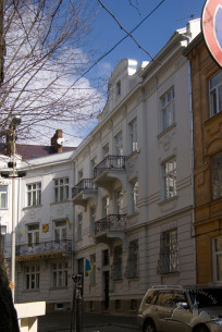 Vul. Bohomoltsia, 11. A view from the south